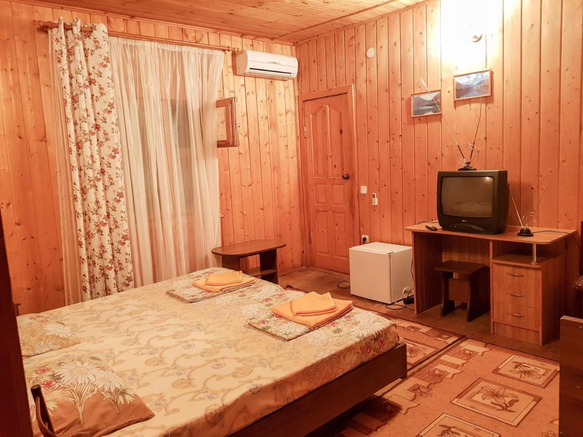 Эко-Отель Гагра Gagra Buitenkant foto